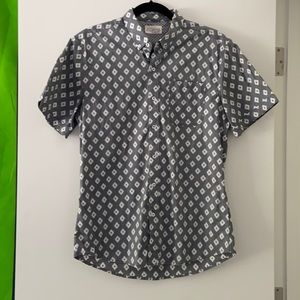 7 Diamonds Collared Button Down
